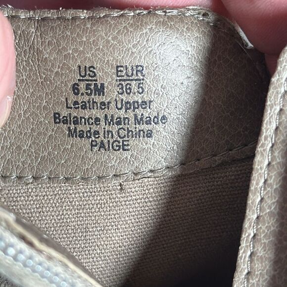 Sam Edelman Paige Taupe Suede Fringe Detail Booties Sz 6.5 - Picture 6 of 8